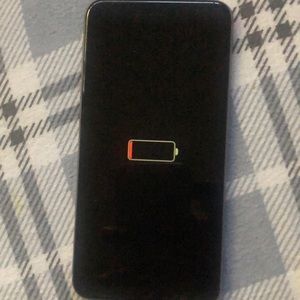 Apple iPhone 6s Plus no crakes or scratches